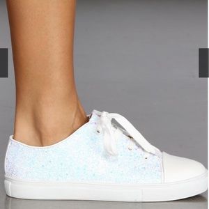 White glitter sneaker